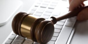 Delitos Informáticos en España: Cómo Actuar Si Eres Víctima